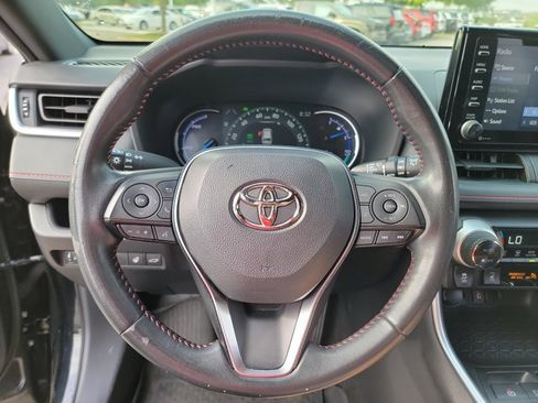 Used 2021 Toyota RAV4 SE w/ Weather & Moonroof Package AWD/4WD image 20