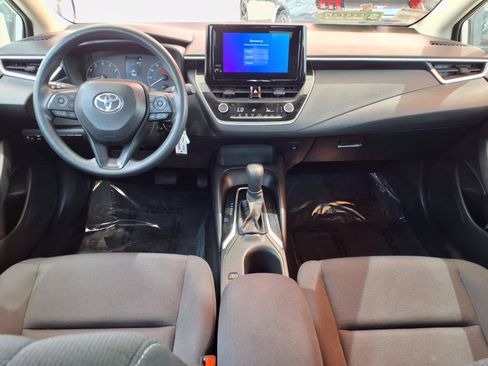 Used 2024 Toyota Corolla LE FWD image 11