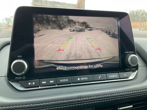 Used 2023 Nissan Rogue SV image 25