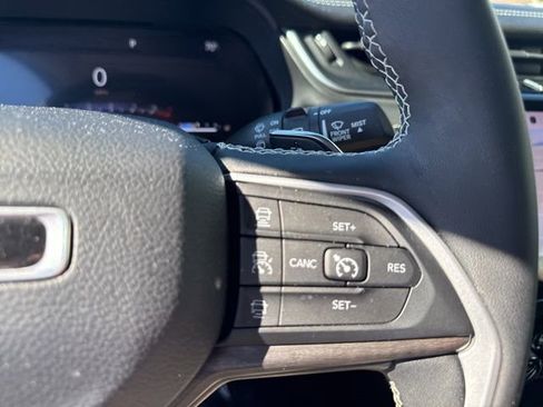 Certified 2023 Jeep Grand Cherokee Limited w/ Luxury Tech Group II image 30