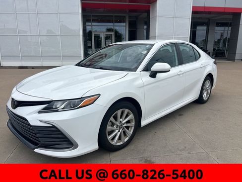 Used 2024 Toyota Camry LE FWD image 2