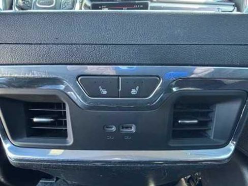 Used 2024 GMC Sierra 2500 Denali w/ Denali Reserve Package AWD/4WD image 28