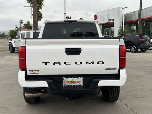 Used 2025 Toyota Tacoma TRD Off-Road AWD/4WD image 23