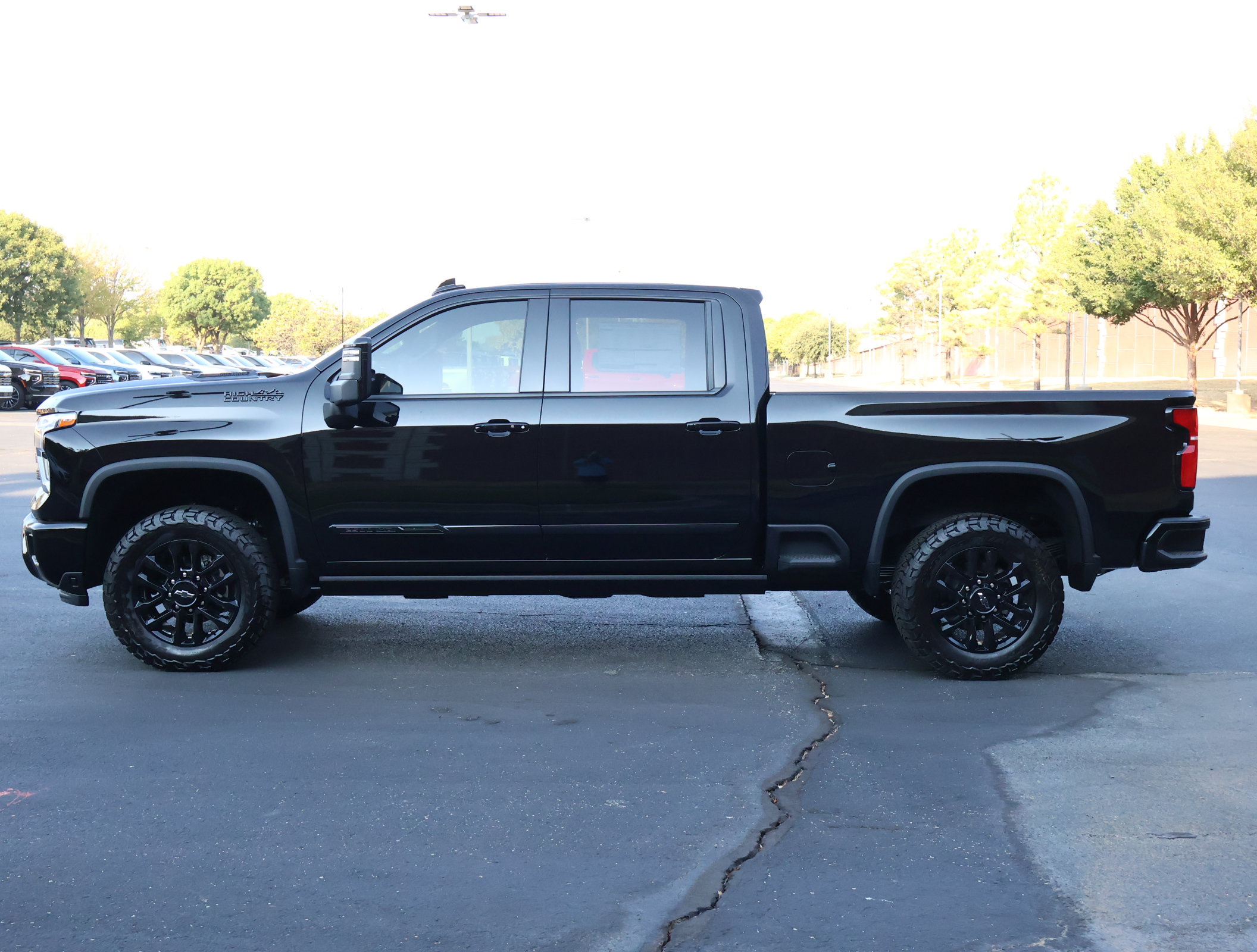 New 2026 Chevrolet Silverado 2500 High Country w/ Midnight Edition AWD/4WD image 33