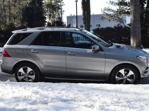 Used 2016 Mercedes-Benz GLE 350 4MATIC image 9