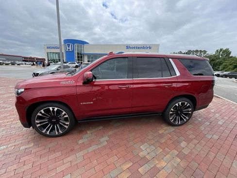 Used 2023 Chevrolet Tahoe High Country AWD/4WD image 32