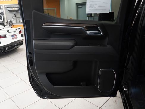 Used 2025 Chevrolet Silverado 1500 LT image 20