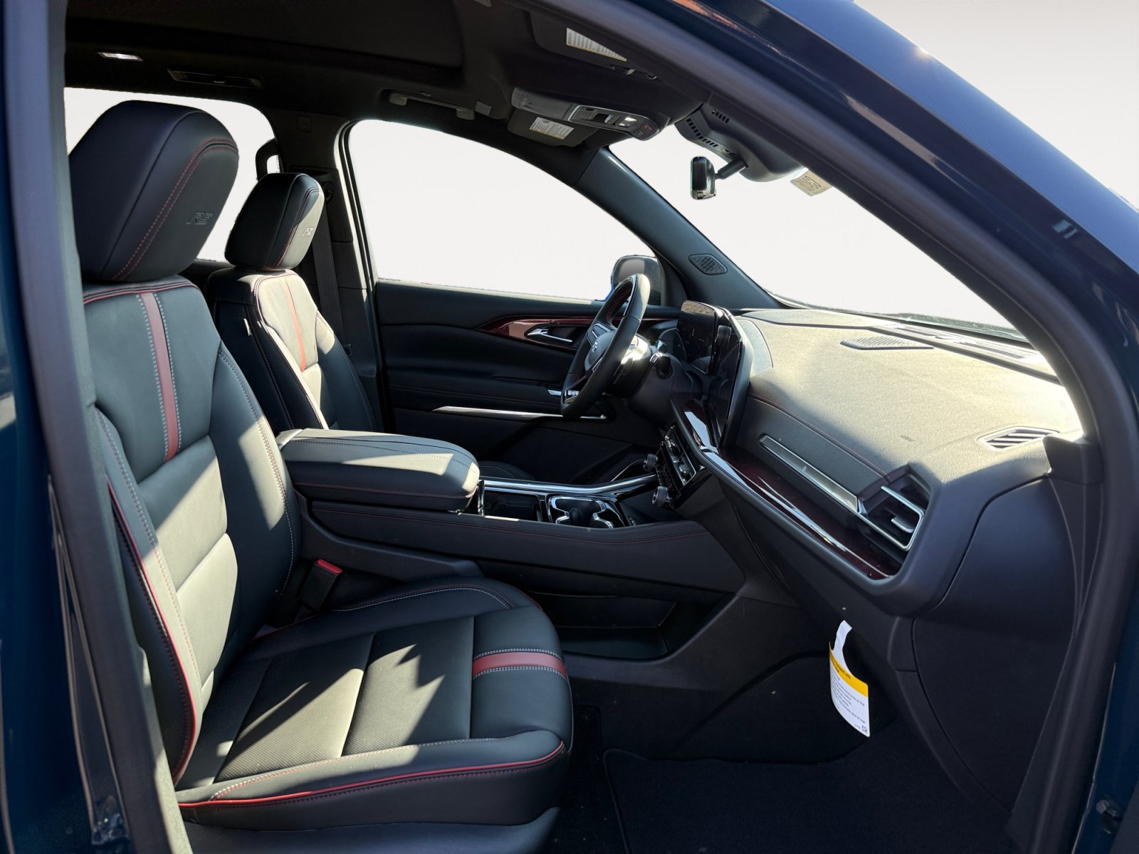 New 2027 Chevrolet Traverse RS AWD/4WD image 19