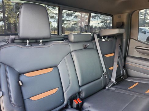 Used 2025 GMC Sierra 1500 AT4 w/ AT4 Premium Package image 10