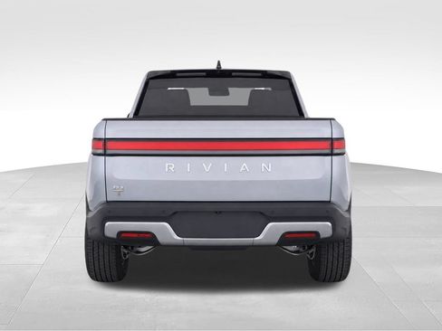 Used 2024 Rivian R1T Adventure AWD/4WD image 7