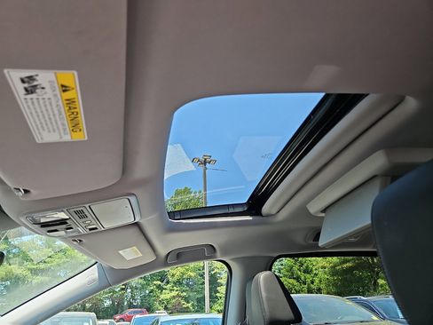 Certified 2023 Honda Odyssey Touring image 16
