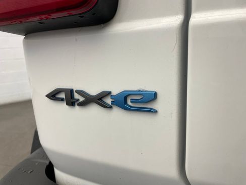 Used 2021 Jeep Wrangler Unlimited Rubicon 4xe w/ Steel Bumper Group AWD/4WD image 13