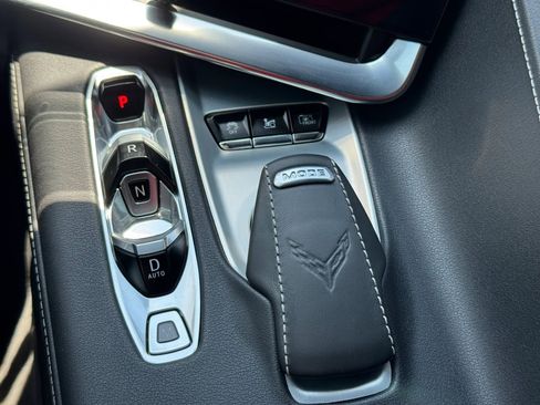 Used 2021 Chevrolet Corvette Stingray Preferred Cpe w/ Engine Appearance Package RWD image 38
