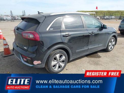 Used 2019 Kia Niro EX Premium w/ Sunroof Package FWD image 8