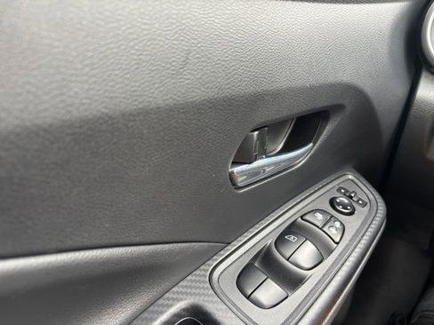 Used 2025 Nissan Versa SV FWD image 18