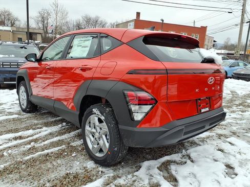 New 2026 Hyundai Kona SE image 3