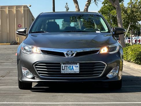 Used 2014 Toyota Avalon XLE Touring FWD image 10