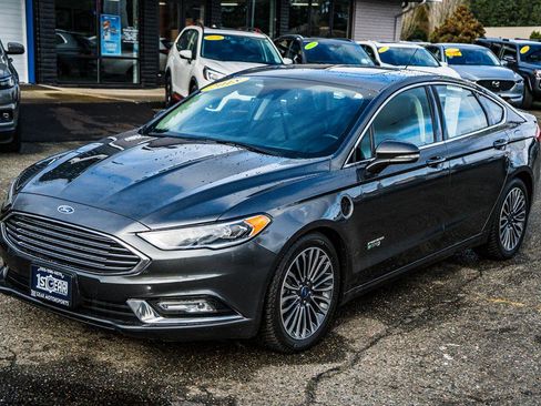 Used 2018 Ford Fusion Energi Titanium image 4