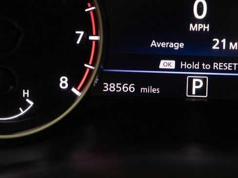 Used 2024 Nissan Sentra SV image 32