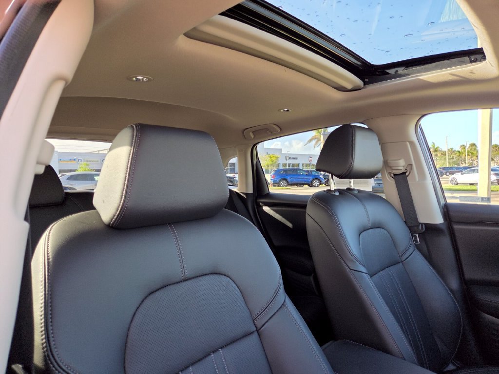 Used 2026 Honda HR-V EX-L image 16