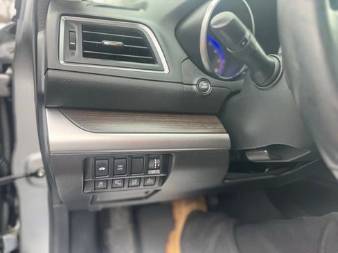 Used 2016 Subaru Legacy 3.6R Limited image 33