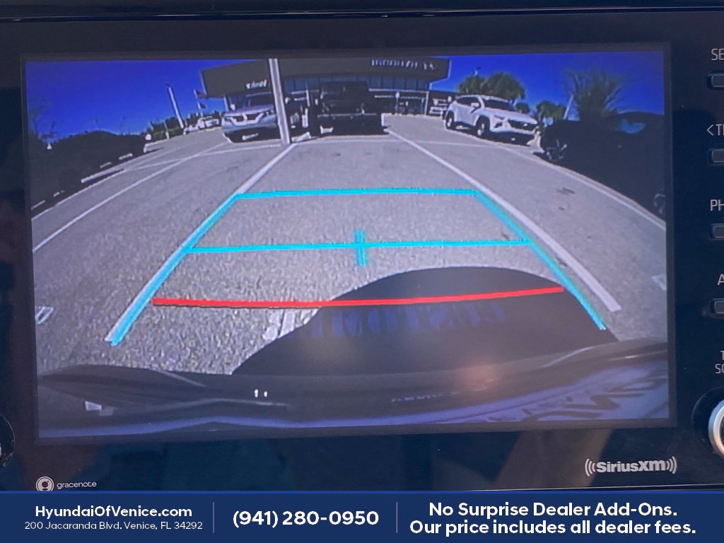Used 2022 Toyota Corolla LE FWD image 5