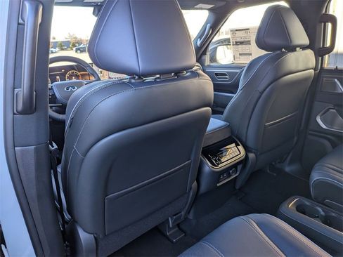 New 2026 INFINITI QX80 SPORT w/ Sport Exterior Package image 29