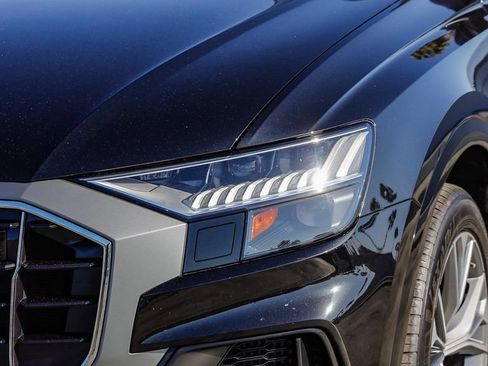 Used 2023 Audi Q8 Premium Plus w/ Premium Plus Package AWD/4WD image 5