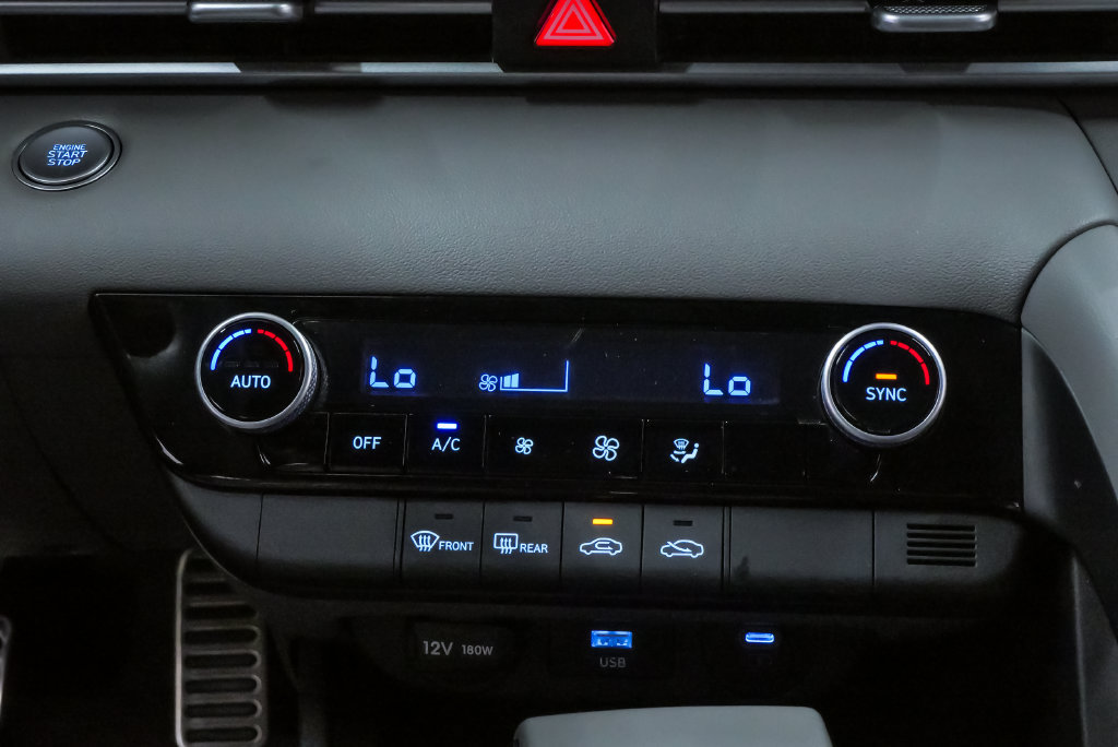 Certified 2026 Hyundai Elantra Sport FWD image 17
