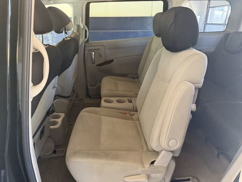 Used 2012 Nissan Quest S FWD image 7