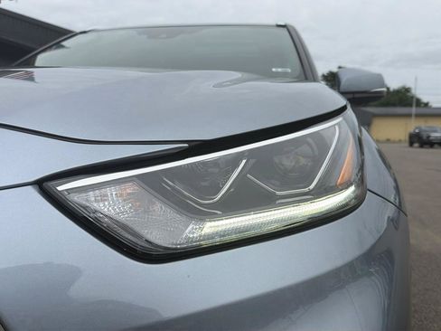 Used 2022 Toyota Highlander Platinum AWD/4WD image 26
