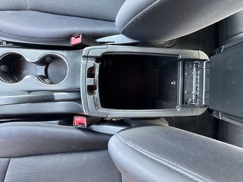 Used 2013 Chrysler 200 LX FWD image 21