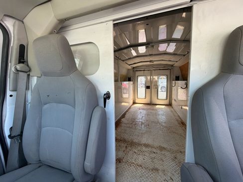 Used 2016 Ford E-350 and Econoline 350 Super Duty w/ Power Windows & Locks Group RWD image 15