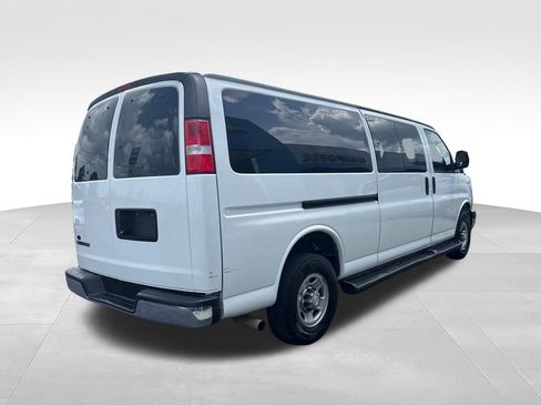Used 2019 Chevrolet Express 3500 LT w/ LT Preferred Equipment Group RWD image 12