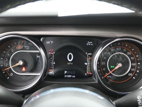 Used 2021 Jeep Wrangler Unlimited Sahara AWD/4WD image 15