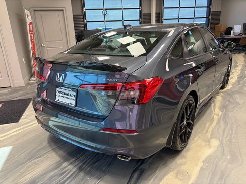 Used 2023 Honda Civic Sport image 31