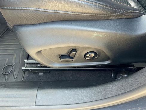 Used 2018 Jeep Compass Limited w/ Navigation Group AWD/4WD image 13