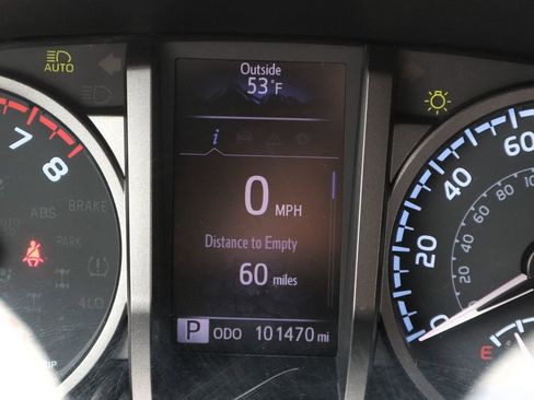 Used 2020 Toyota Tacoma TRD Sport image 21