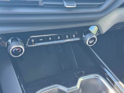 New 2026 Chevrolet Silverado EV LT AWD/4WD image 32