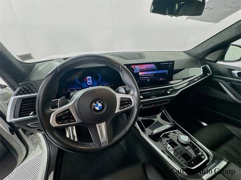 Used 2023 BMW X7 xDrive40i w/ Executive Package image 9