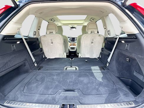 Used 2022 Volvo XC90 T6 Momentum w/ Advanced Package image 28