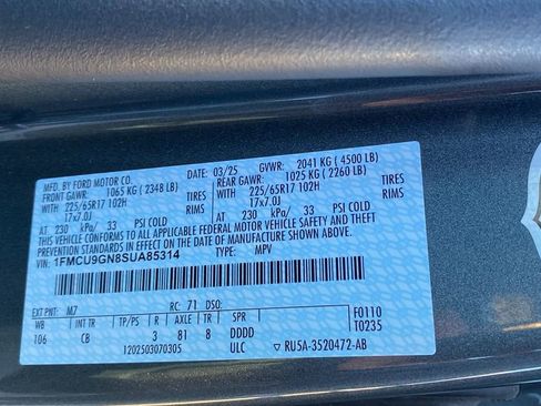 Used 2025 Ford Escape Active AWD/4WD image 32