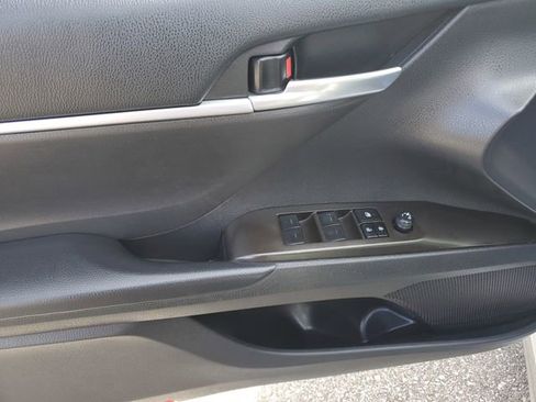 Used 2023 Toyota Camry SE w/ Cold Weather Package FWD image 20