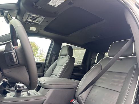 New 2026 GMC Sierra 1500 AT4X w/ LPO, Black Badging Package AWD/4WD image 16