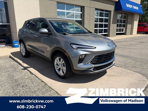 Used 2024 Buick Encore GX Preferred AWD/4WD image 1