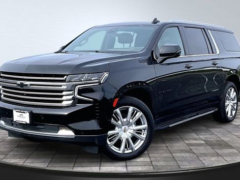 Used 2021 Chevrolet Suburban High Country image 1