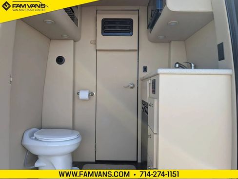 Used 2019 Mercedes-Benz Sprinter 170 Cargo image 18
