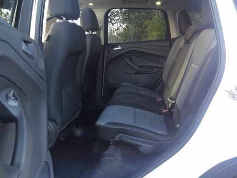 Used 2013 Ford Escape SE image 12