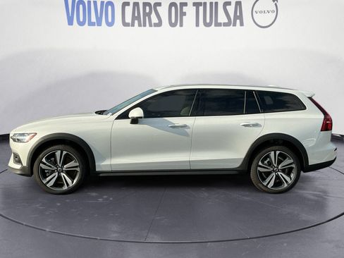 New 2026 Volvo V60 B5 Cross Country Plus w/ Protection Package Premier AWD/4WD image 2