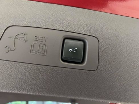 Used 2024 Lincoln Corsair FWD w/ Equipment Group 101A image 15